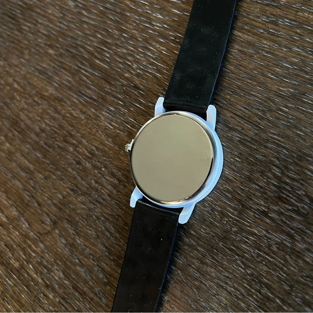 Cat watch, rubber black watch band. Gently used